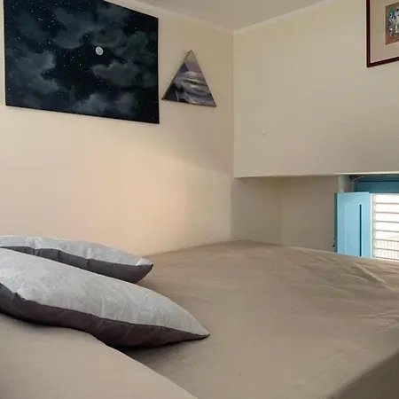 Bed & Breakfast La Scarafocchiola Procida