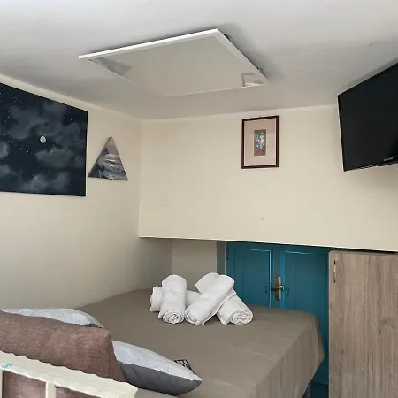 Bed & Breakfast La Scarafocchiola Procida